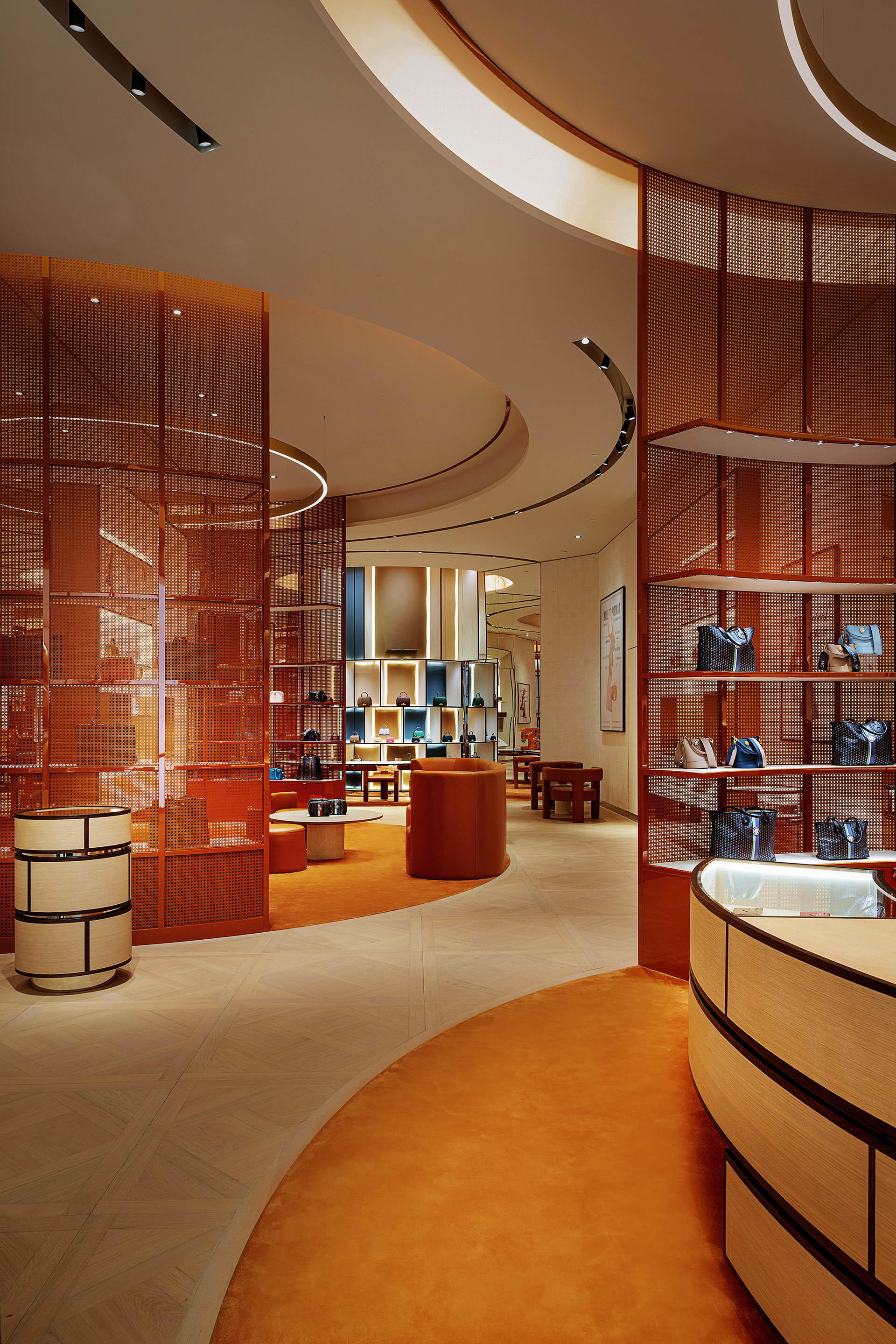 Louis Vuitton opens new store in Qatar