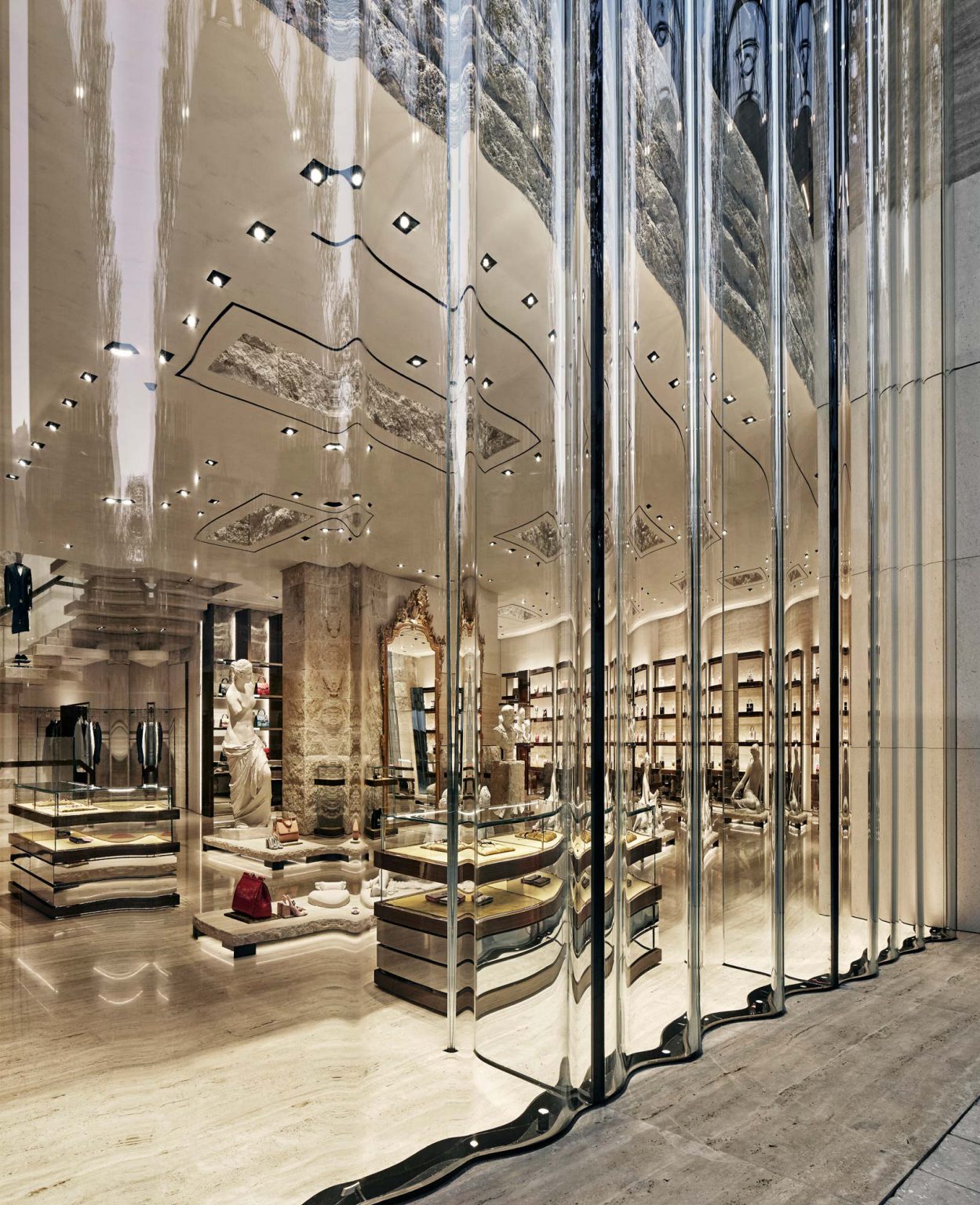 DOLCE & GABBANA MIAMI CURIOSITY