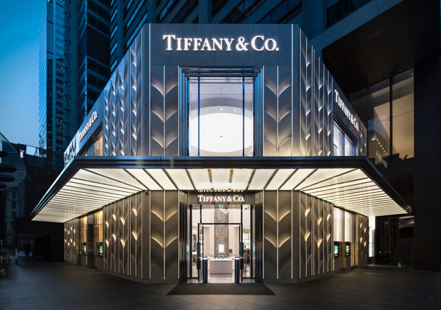 TIFFANY SYDNEY FACADE | CURIOSITY