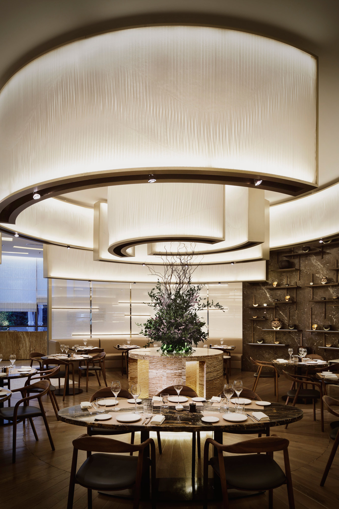 JEAN-GEORGES DUBAI | CURIOSITY