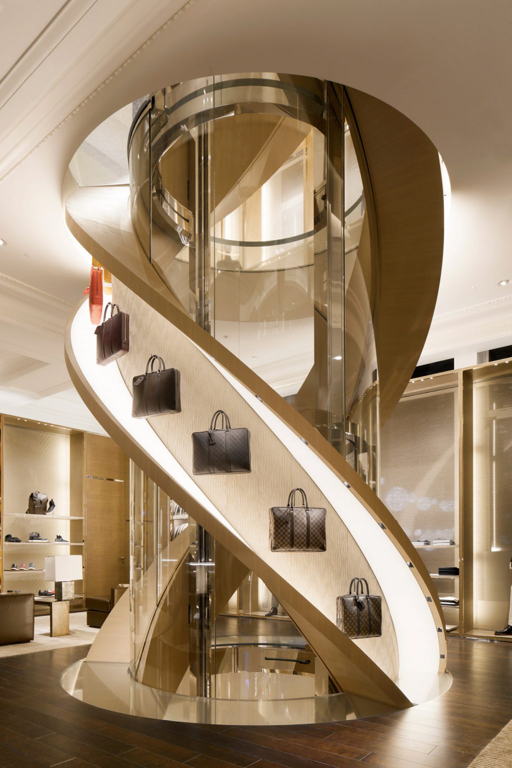 louis-vuitton-london-curiosity